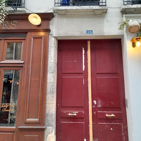 Cosy 2 Pieces Typiquement Parisien A Notre-Dame Διαμέρισμα Εξωτερικό φωτογραφία