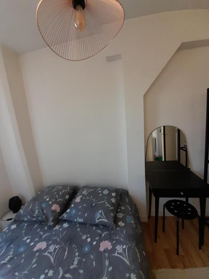 Cosy 2 Pieces Typiquement Parisien A Notre-Dame Διαμέρισμα Εξωτερικό φωτογραφία